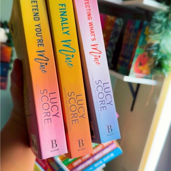 Book Collection - Colorful Set - Picture 9 of 11